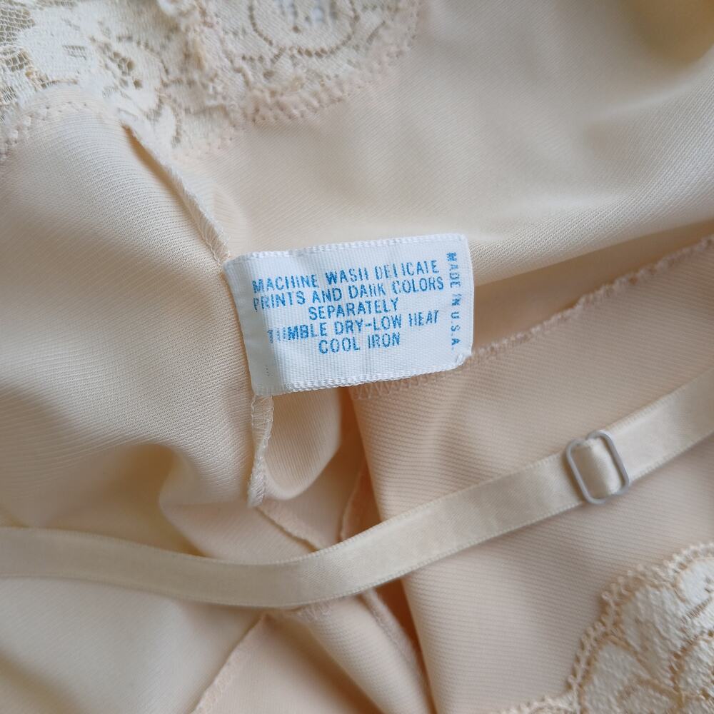 Vintage Vanity Fair Peach Lingerie Slip Dress sz 34 adjustable straps lace trim - Picture 5 of 10